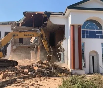 Складний демонтаж будинку в с. Лісники, Київська область