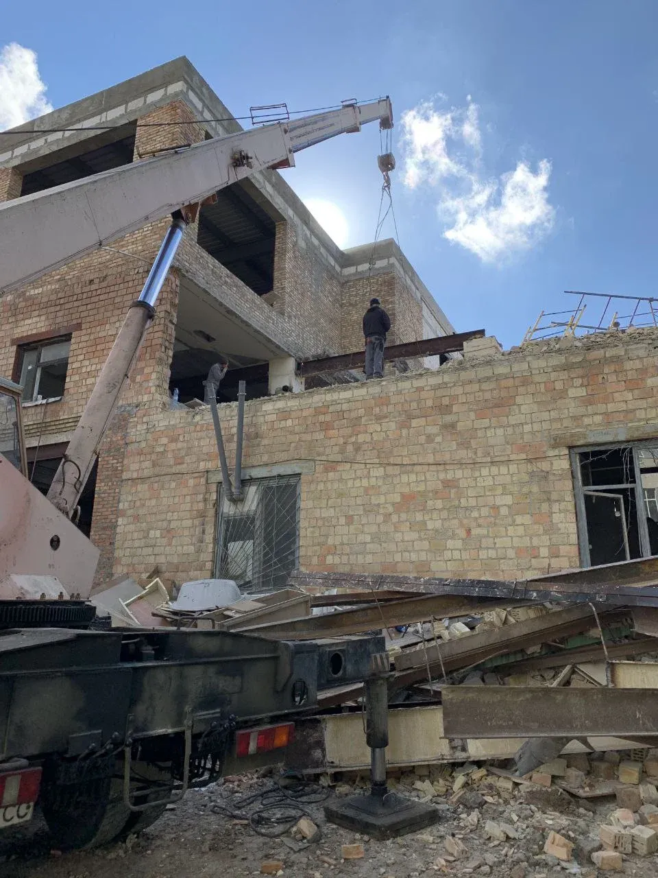 Складний комбінований демонтаж частини будівлі, м. Київ